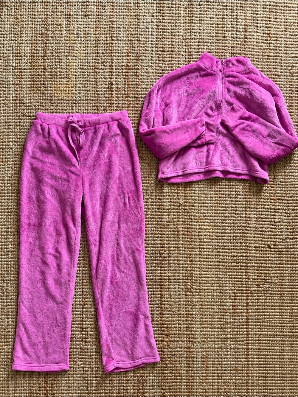 Juicy Couture Velour Track Set | L